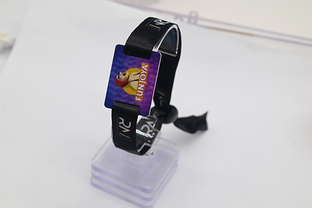 大多數酒店使用不同功能的智能卡來連接酒店系統 大多數酒店使用不同功能的智能卡來連接酒店系統