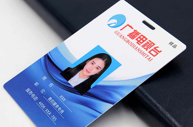 會(huì)員卡太多沒(méi)地方放？廢物利用做出實(shí)用卡包